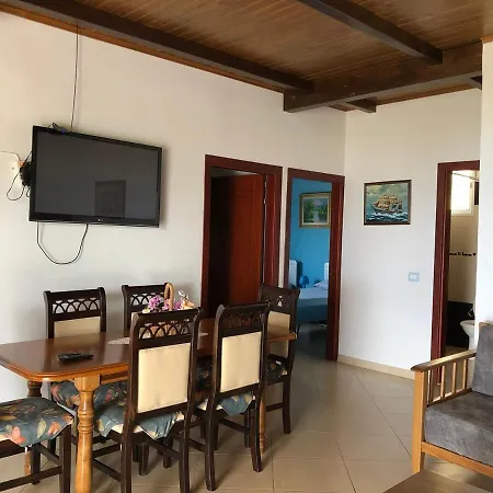 3 Bedrooms With Sea View